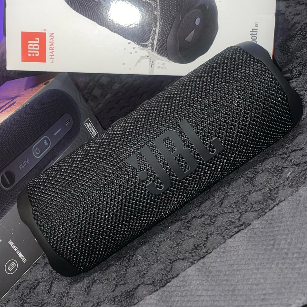 JBL PILL